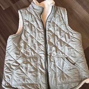 Reversible Quilted Sherpa-Lined Puffer Vest in Light Sage